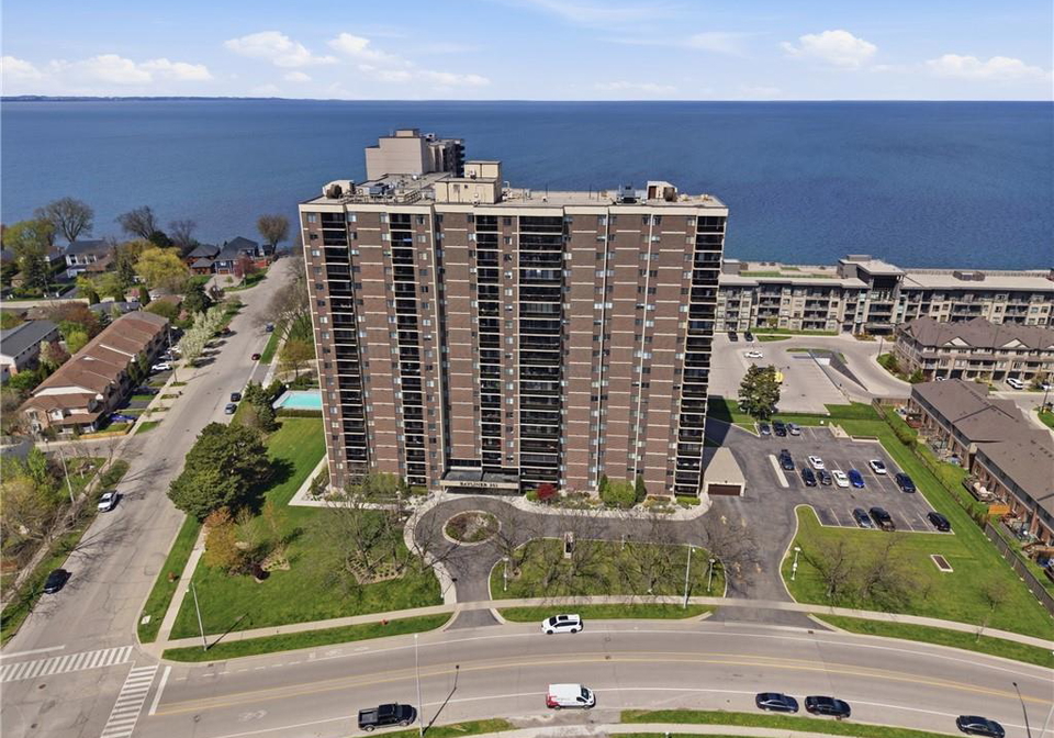 301-frances-avenue-stoney-creek-ontario-40827035