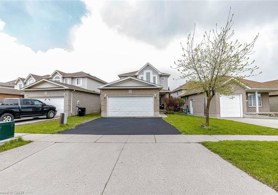 199-gatehouse-drive-cambridge-ontario-40827076