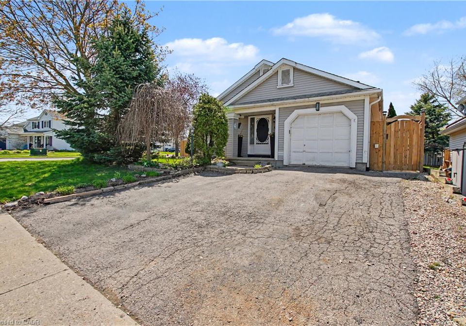 209-middlebury-drive-waterloo-ontario-40827083