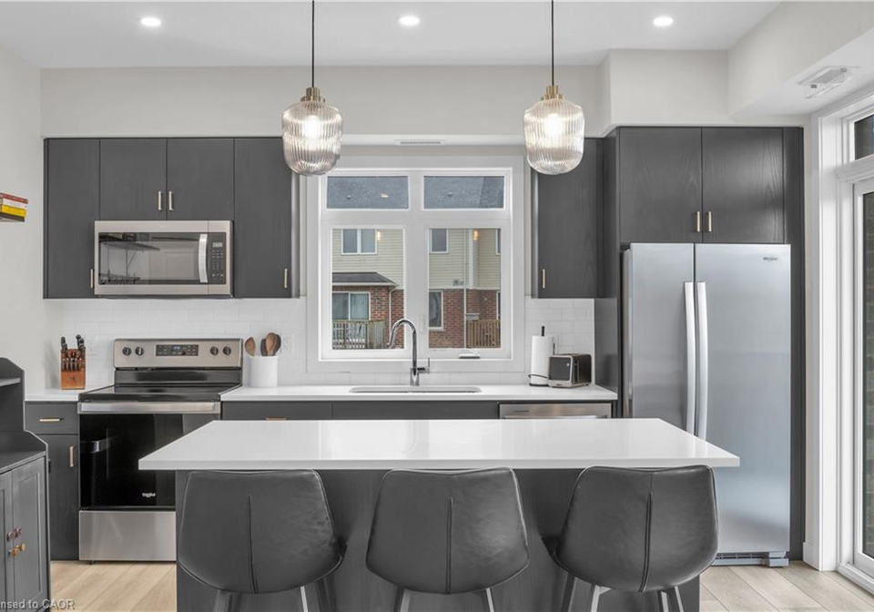 405-myers-road-cambridge-ontario-40827103
