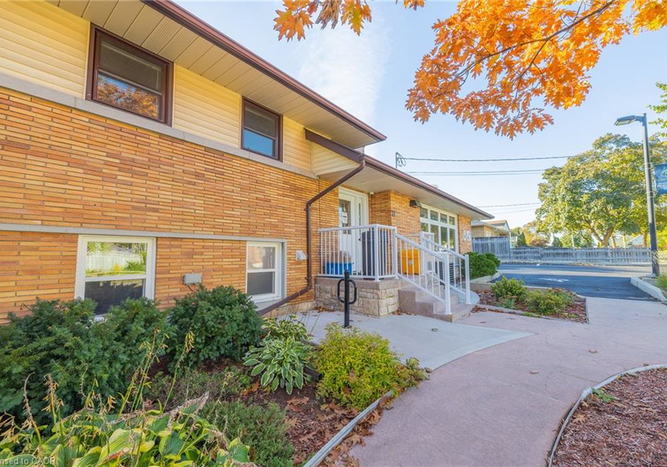 11-belmont-avenue-w-kitchener-ontario-40827125