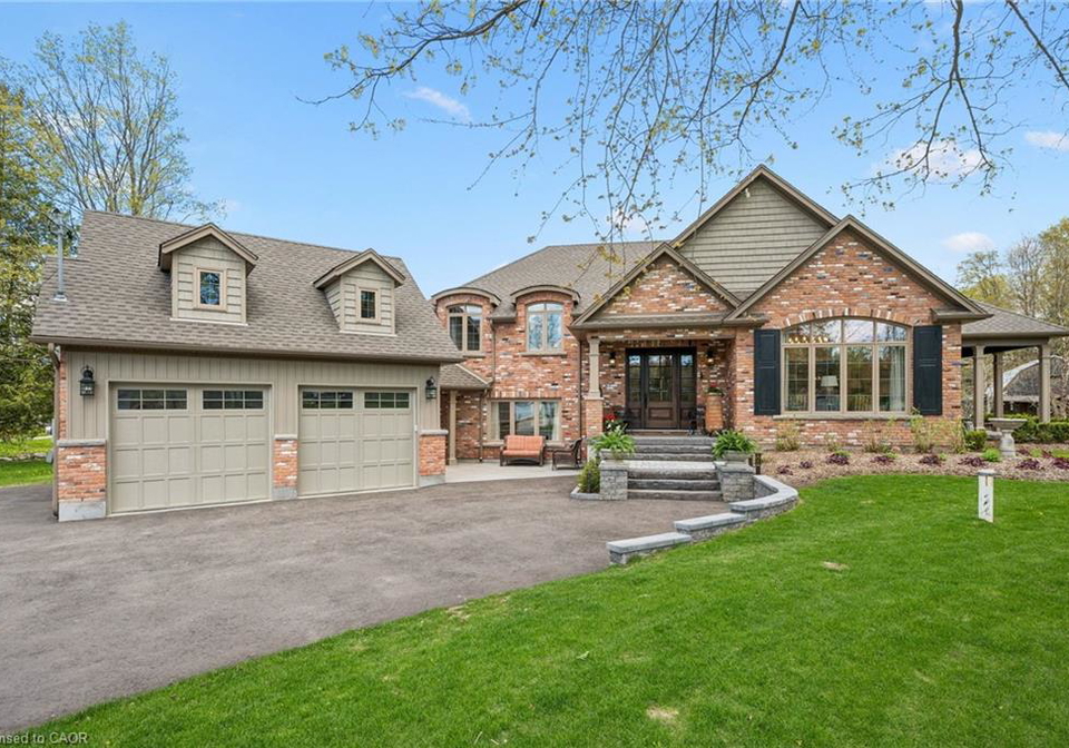 2073-maplewood-road-st-clements-ontario-40827160