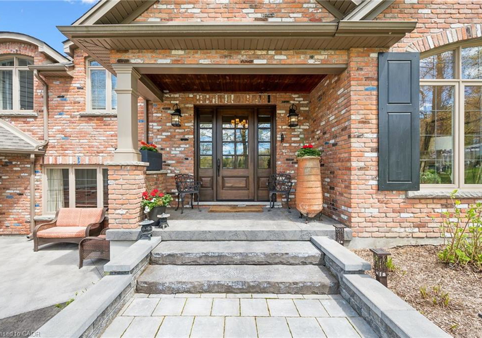 2073-maplewood-road-st-clements-ontario-40827160