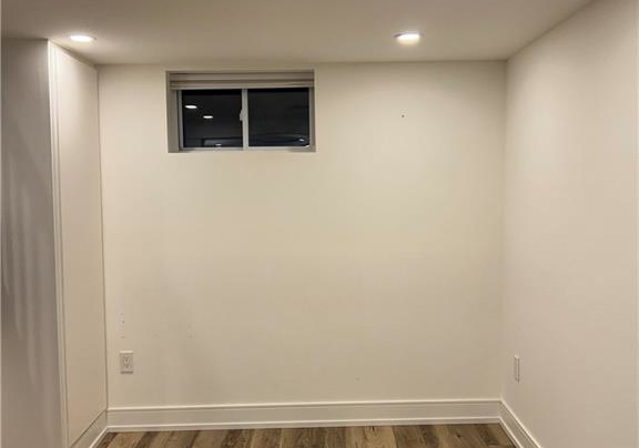 35-barnesdale-avenue-n-hamilton-ontario-40827232