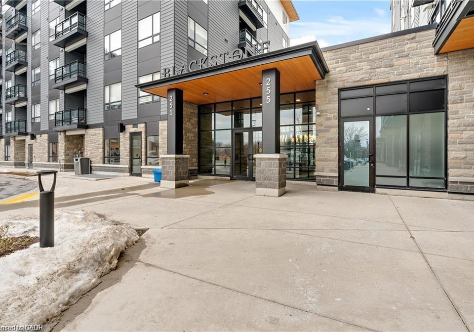 251-northfield-drive-e-waterloo-ontario-40827310