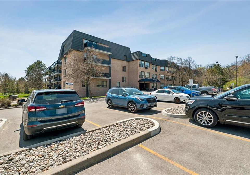 155-main-street-n-newmarket-ontario-40827345
