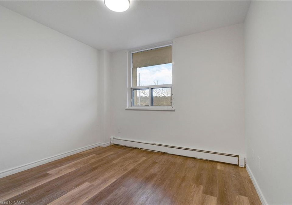 223-jackson-street-w-hamilton-ontario-40827367