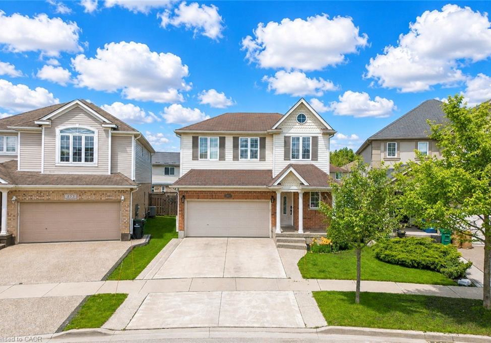 437-beaumont-crescent-kitchener-ontario-40827376