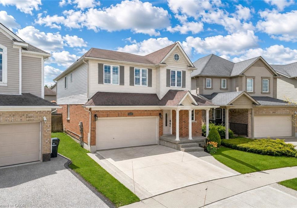 437-beaumont-crescent-kitchener-ontario-40827376