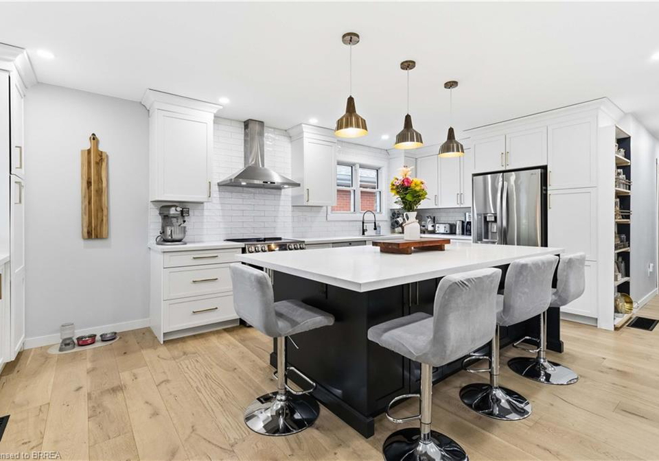 43-brisbane-boulevard-brantford-ontario-40827396