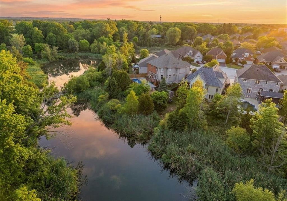 7-tom-thomson-court-brantford-ontario-40827443