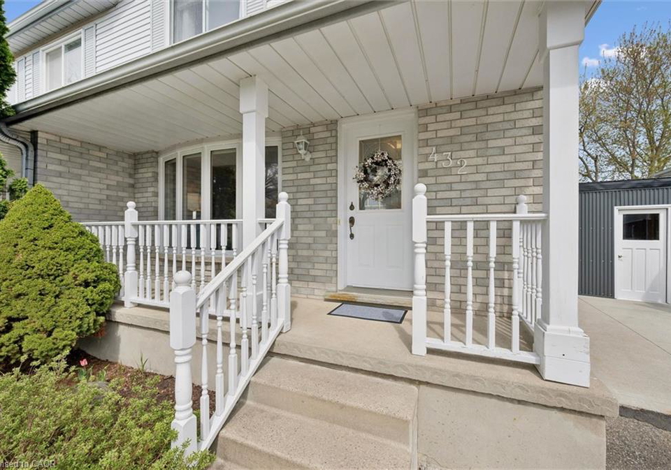 432-bankside-crescent-kitchener-ontario-40827445