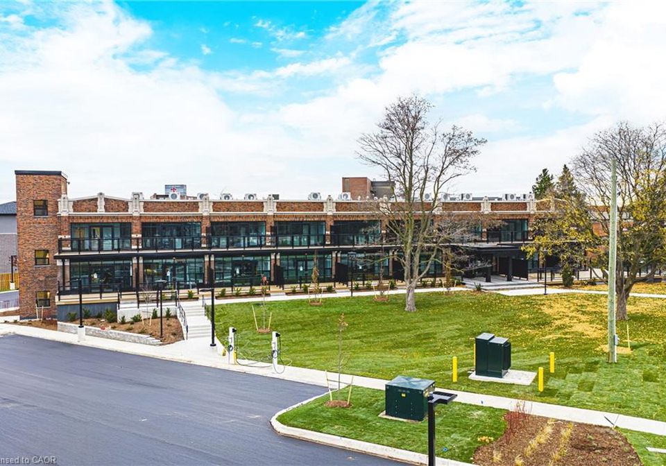 555-sanatorium-road-hamilton-ontario-40827501