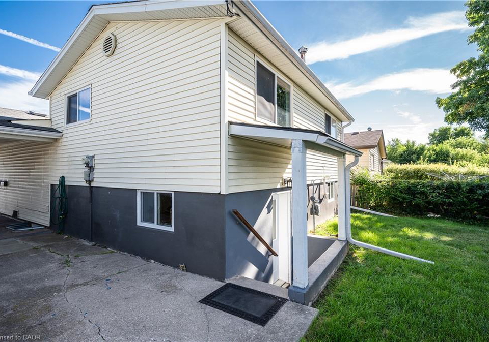 66-belwood-crescent-kitchener-ontario-40827533
