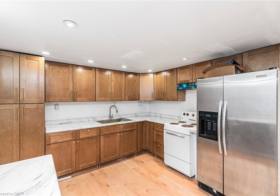 112-nash-road-s-hamilton-ontario-40827549