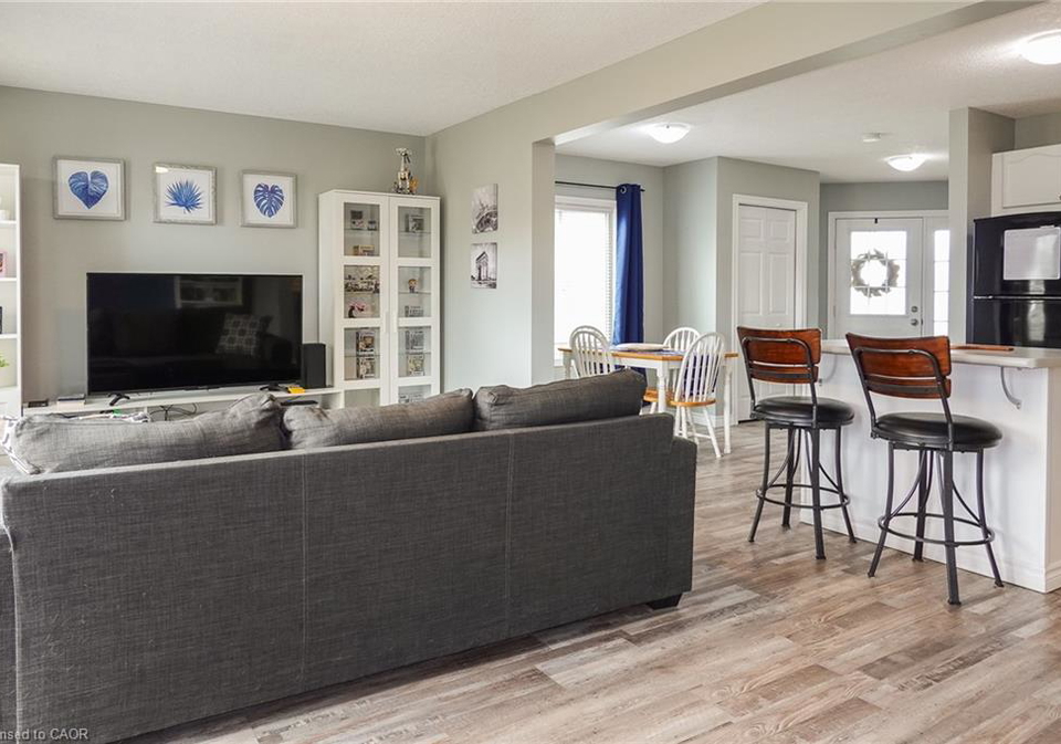652-salisbury-avenue-listowel-ontario-40827578