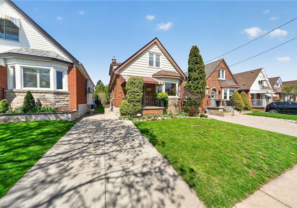 188-wexford-avenue-s-hamilton-ontario-40827583