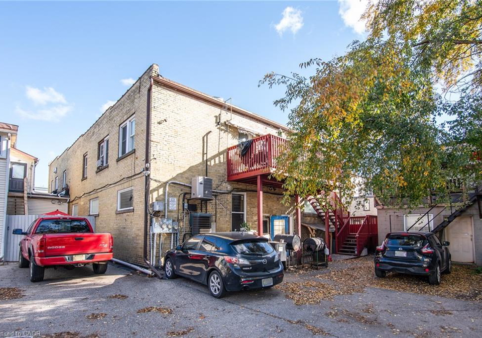 660-king-street-e-cambridge-ontario-40827594