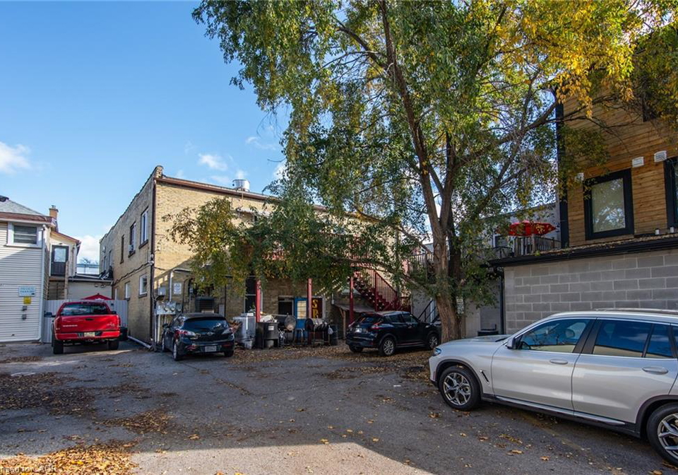 660-king-street-e-cambridge-ontario-40827594