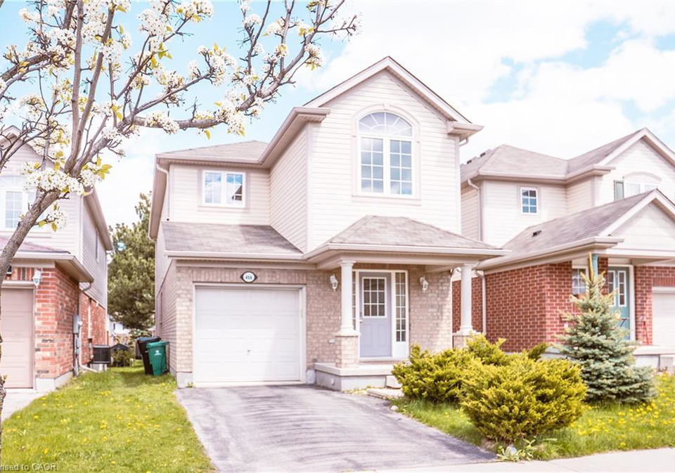 456-beaumont-crescent-kitchener-ontario-40827623