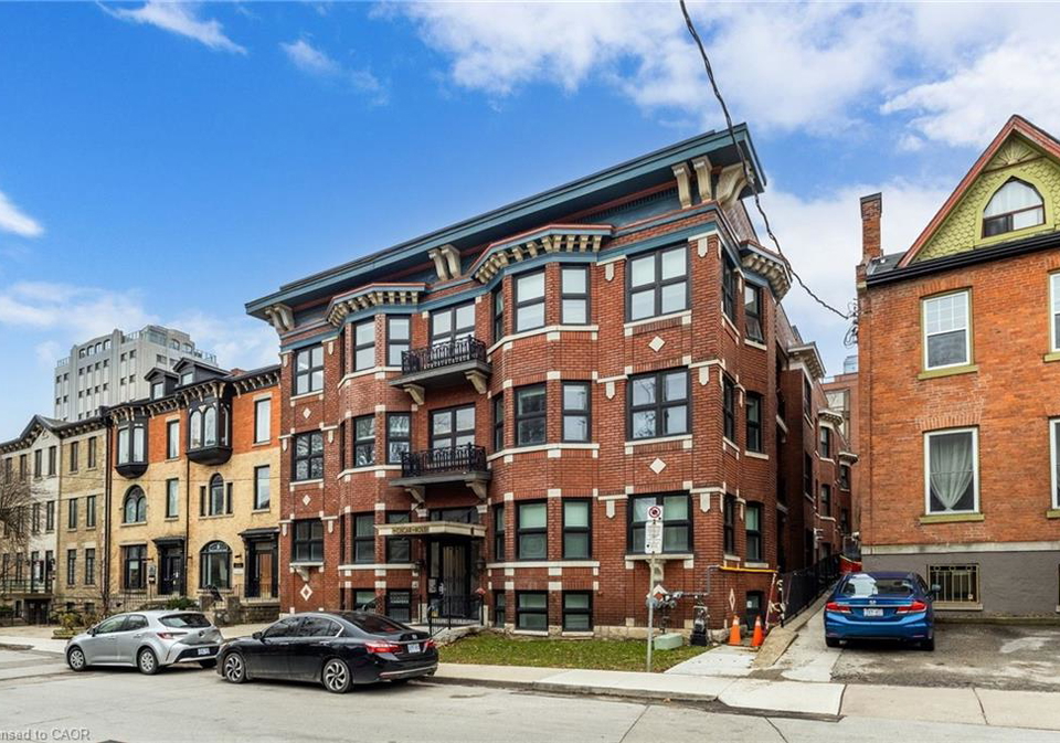 27-bold-street-hamilton-ontario-40827625