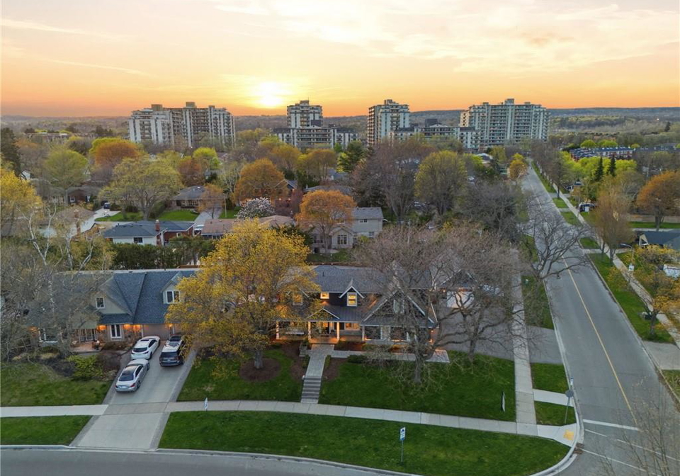 145-north-shore-boulevard-w-burlington-ontario-40827632