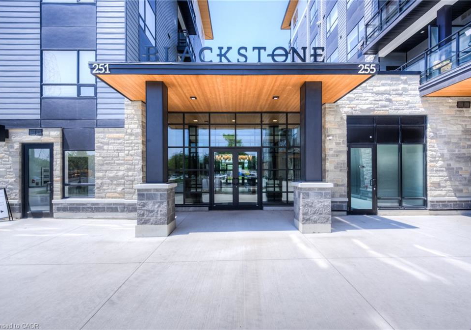 255-northfield-drive-e-waterloo-ontario-40827662