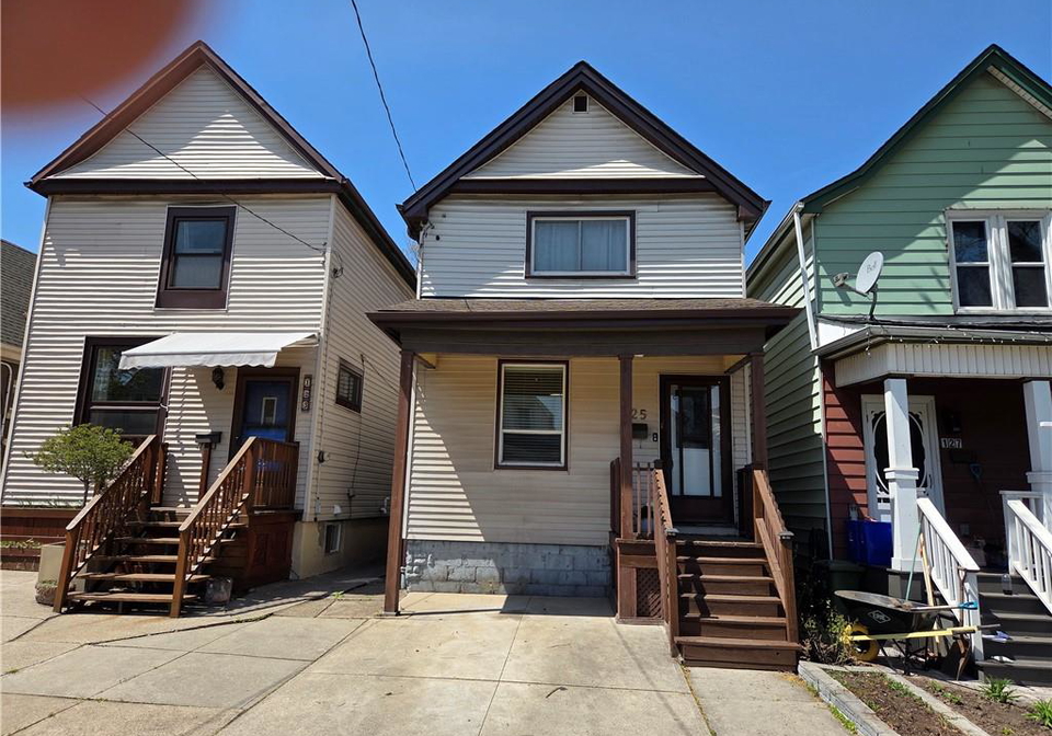 125-cavell-avenue-hamilton-ontario-40827664