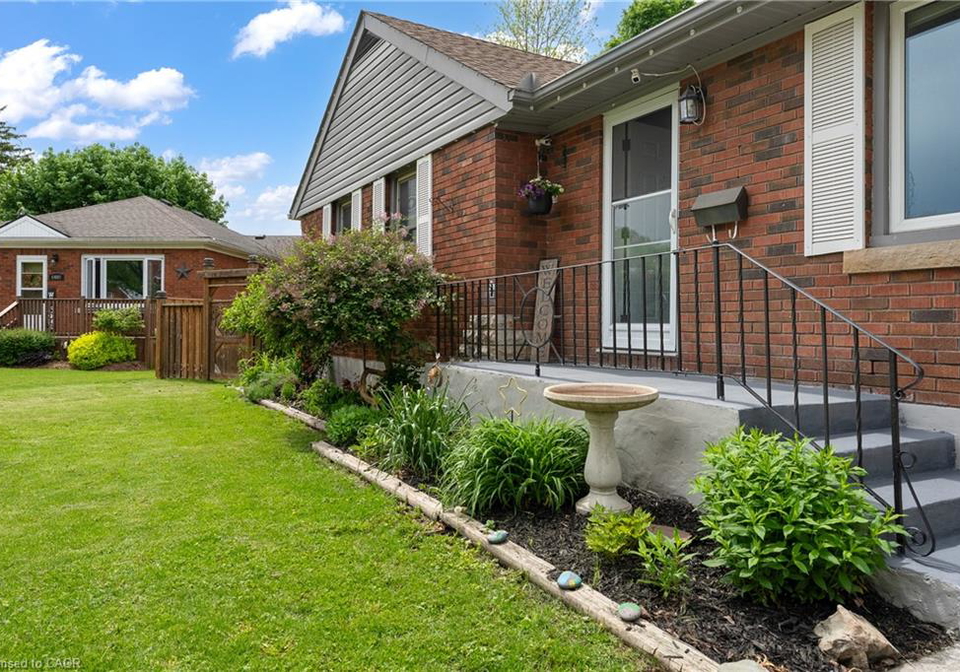 6396-laura-crescent-niagara-falls-ontario-40827676