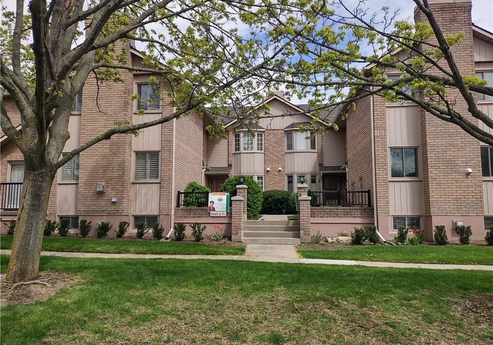 38-elora-drive-hamilton-ontario-40827685