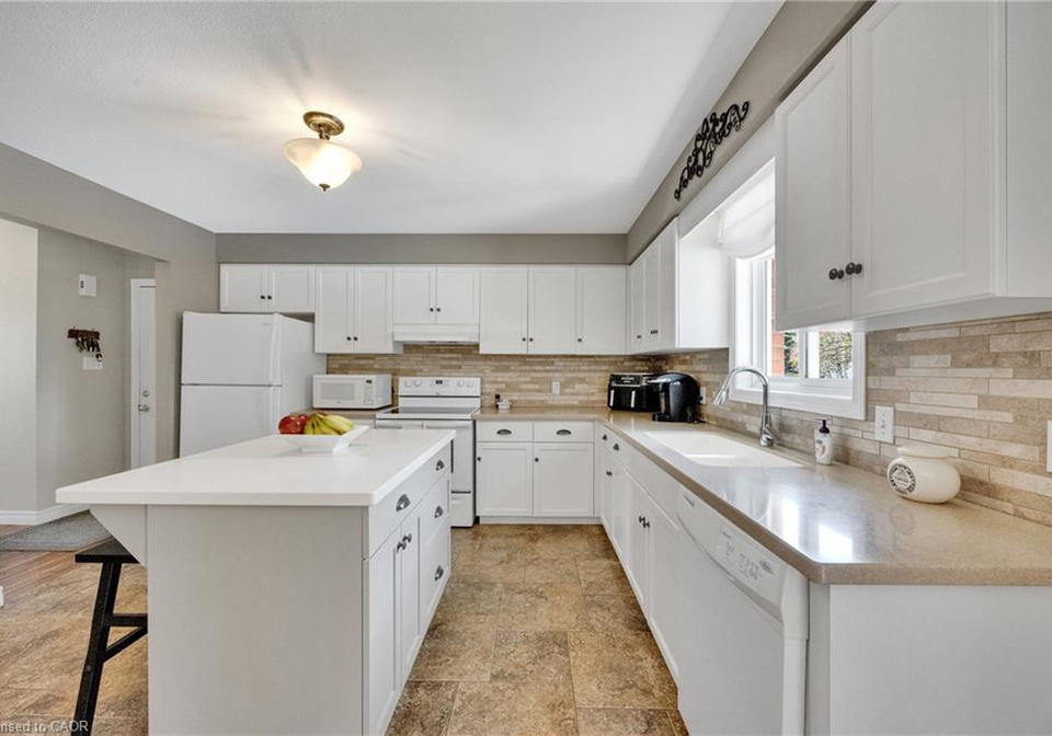 7-windemere-avenue-tillsonburg-ontario-40827708