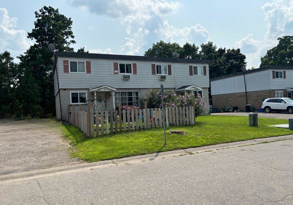 15-brenda-court-brantford-ontario-40827718