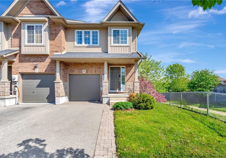935-zeller-crescent-kitchener-ontario-40827754