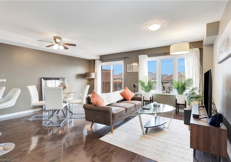 935-zeller-crescent-kitchener-ontario-40827754