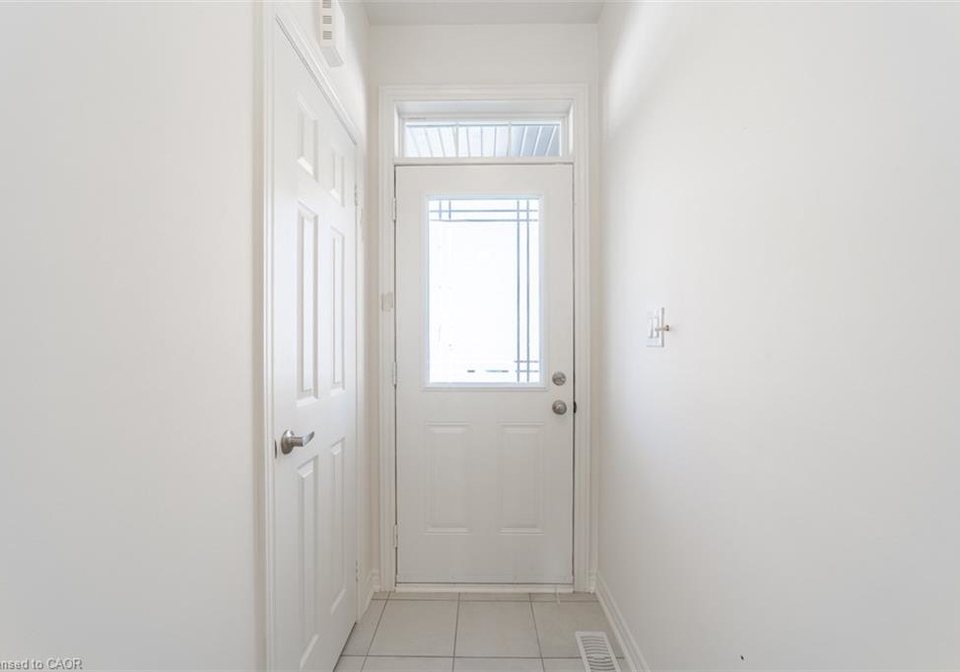 24-westfield-crescent-waterdown-ontario-40827774