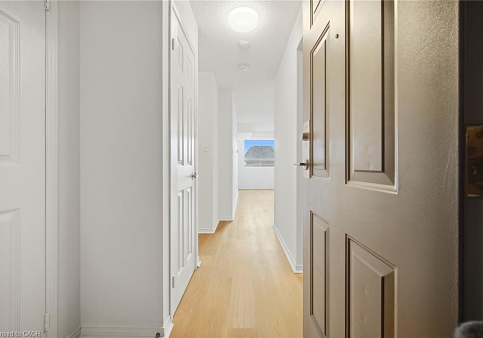 32-tannery-street-mississauga-ontario-40827837