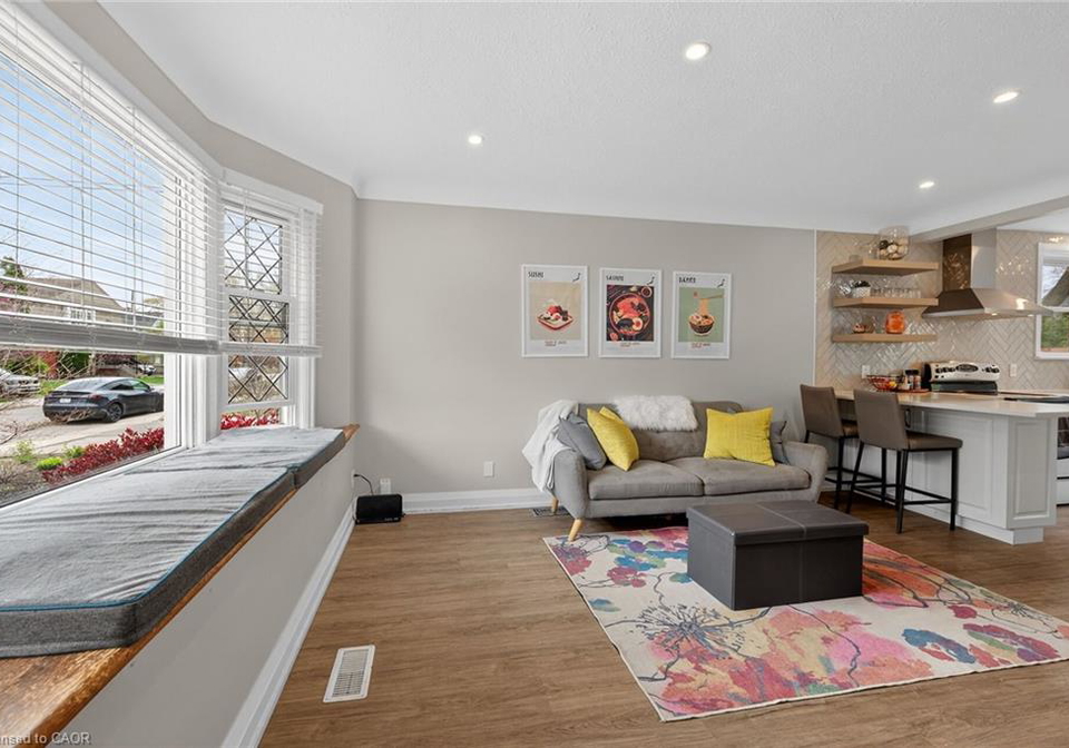 225-bond-street-hamilton-ontario-40827890
