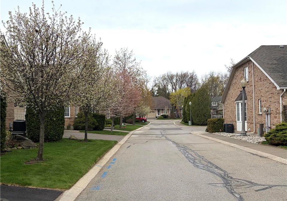 47-main-street-waterdown-ontario-40827942