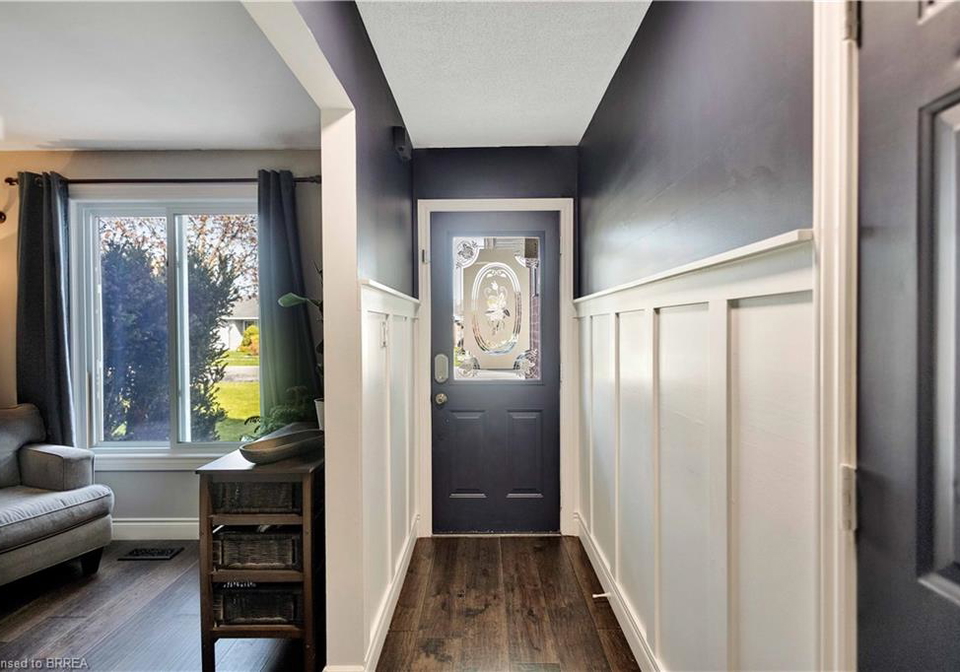 26-scottacres-boulevard-caledonia-ontario-40827972