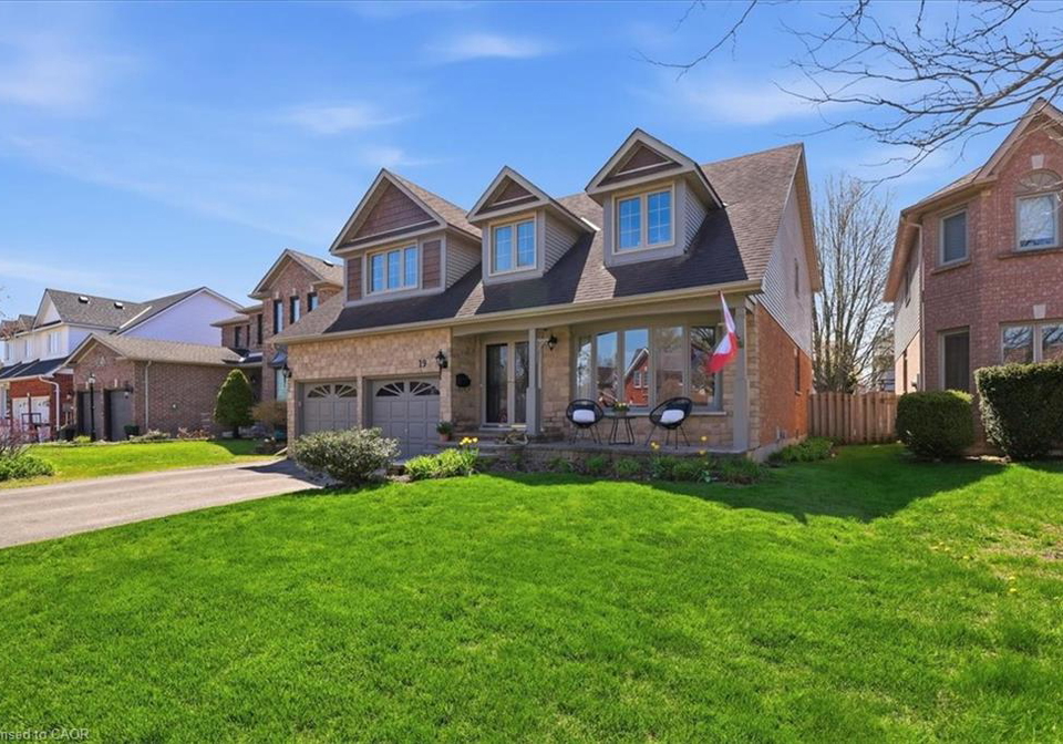 19-forestview-drive-cambridge-ontario-40827974