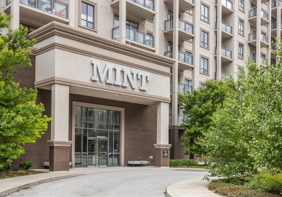 2490-old-bronte-road-oakville-ontario-40827976