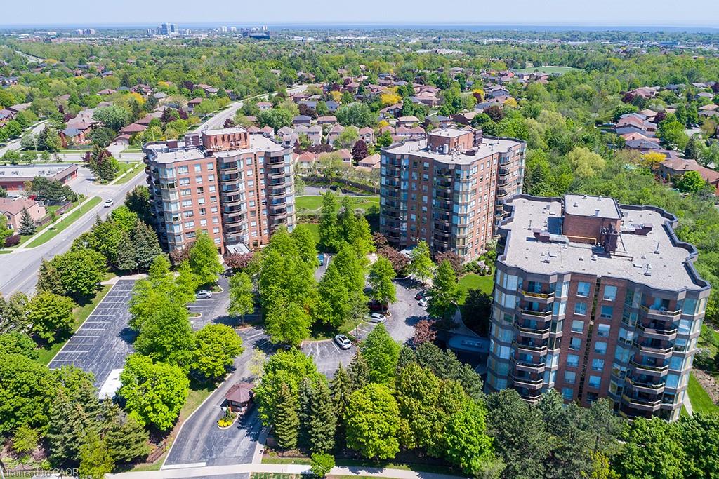 1901-pilgrims-way-oakville-ontario-40827997