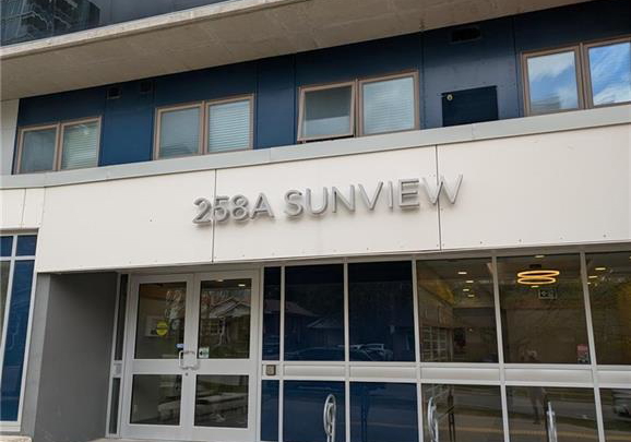 258a-sunview-street-waterloo-ontario-40828017