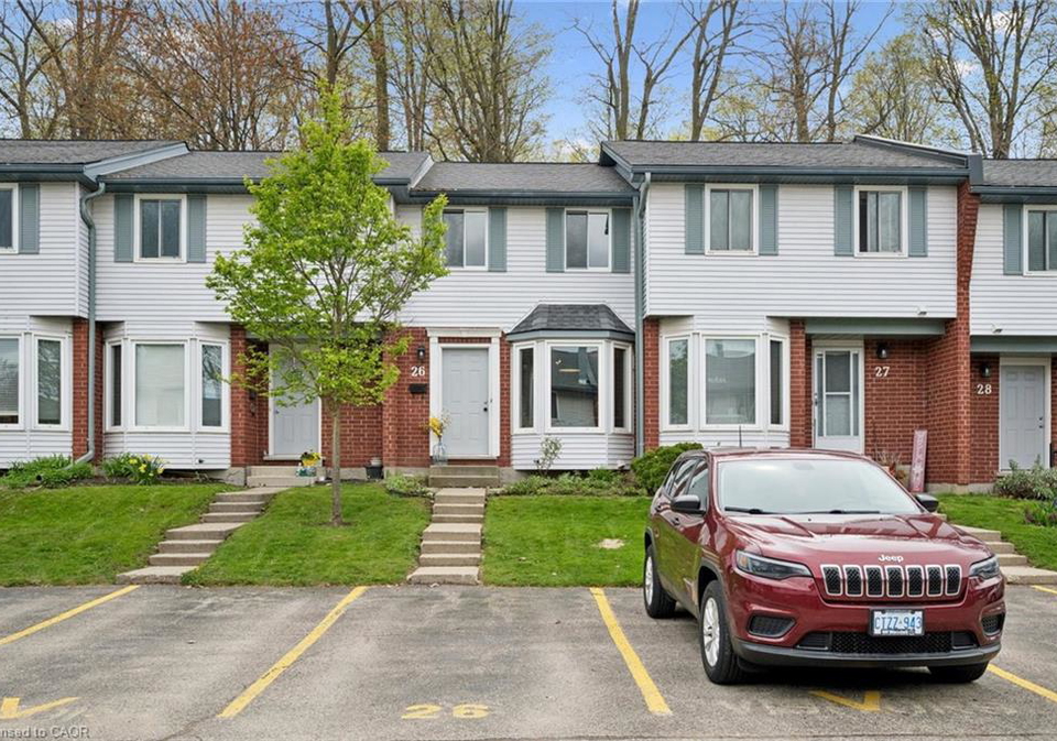 219-kingswood-drive-kitchener-ontario-40828101