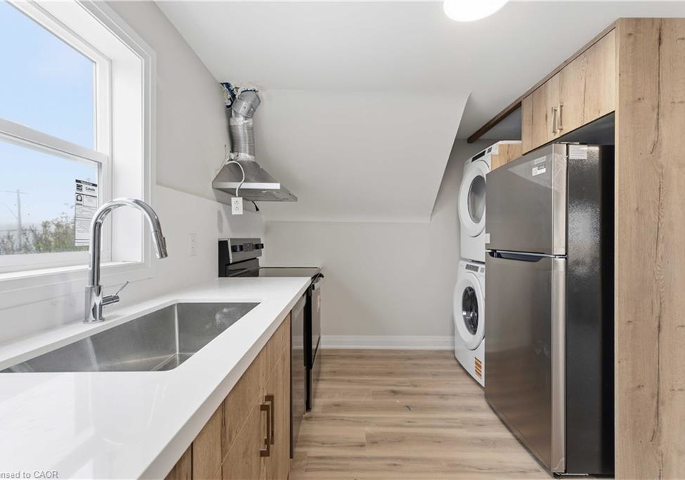 124-mcelroy-road-e-hamilton-ontario-40828136