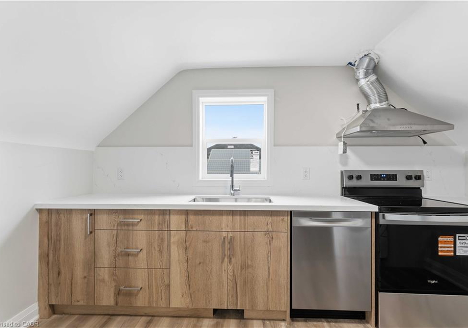 124-mcelroy-road-e-hamilton-ontario-40828136