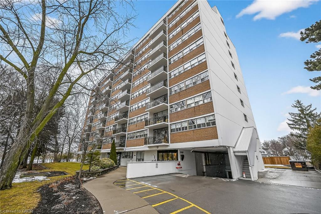 212-kerr-street-oakville-ontario-40828166