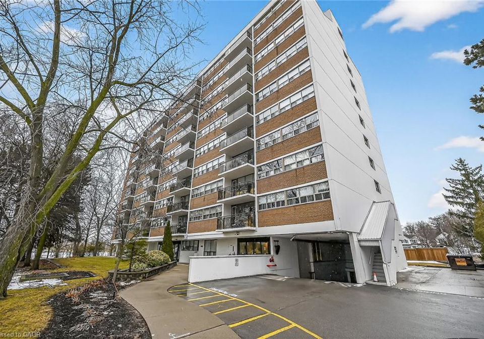212-kerr-street-oakville-ontario-40828166