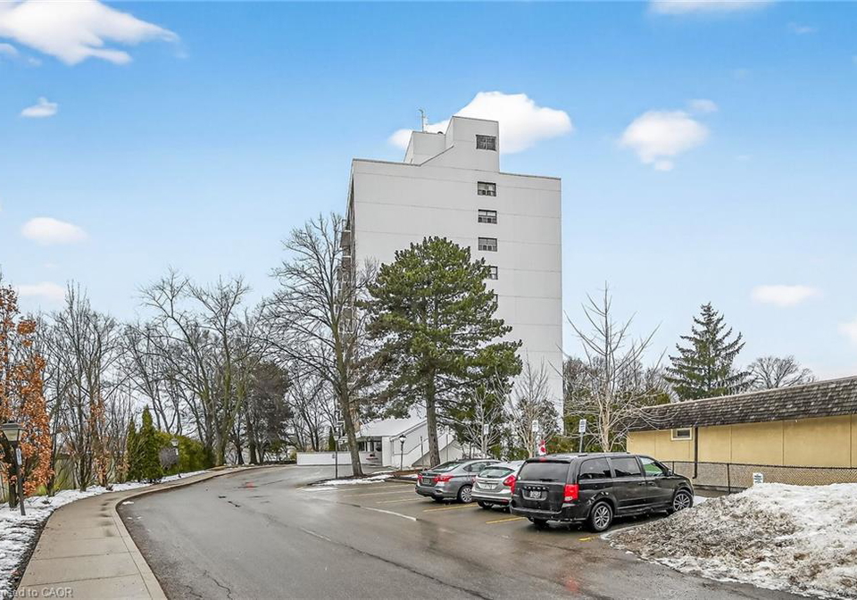 212-kerr-street-oakville-ontario-40828166