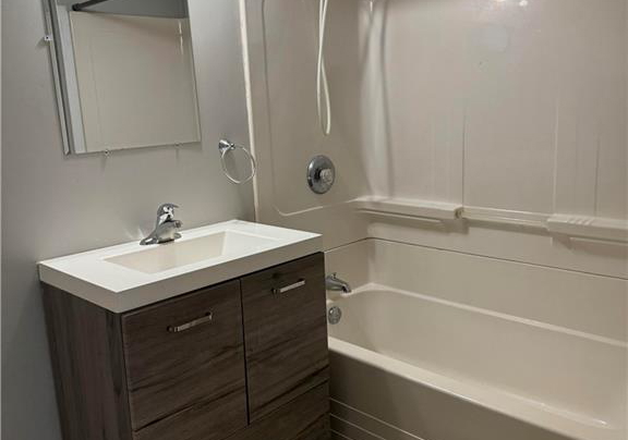 77-cedar-street-s-kitchener-ontario-40828175